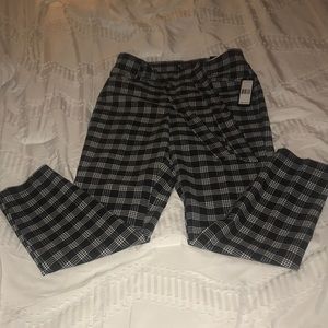Petite Solo Capri’s
